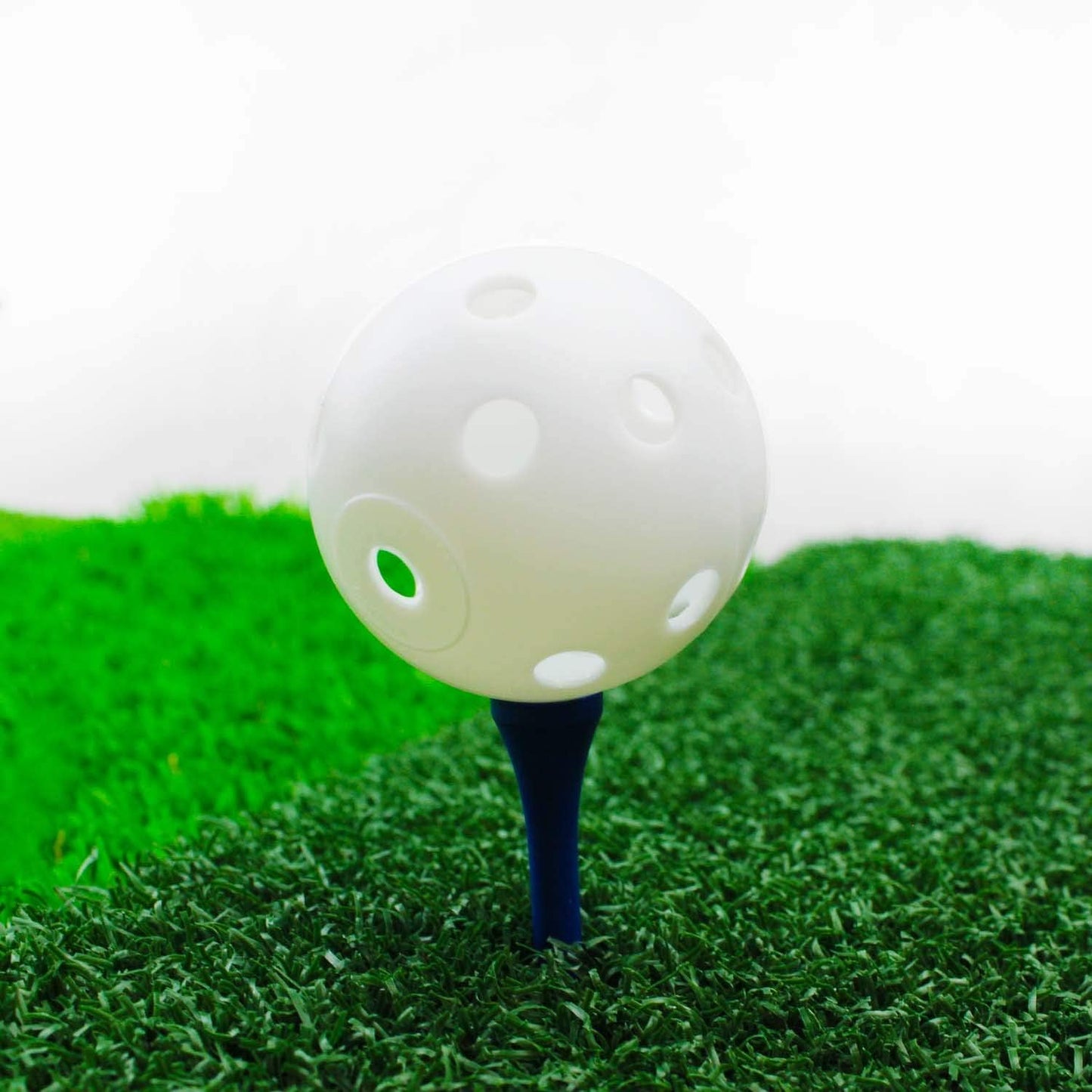 Crestgolf 50pcs Plastic Golf Training Balls – Airflow Hollow 40mm Golf Balls for Driving Range, Swing Practice, Home Use,Pet Play. …