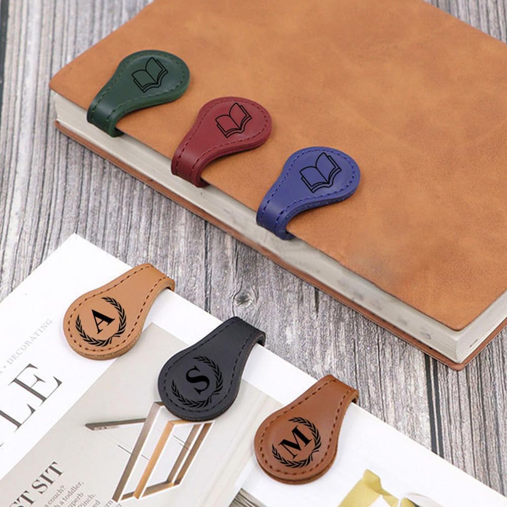 Personlized Magnetic Leather Bookmarks with Initials, Customized Book Marks Clip 26 Letters Bookmark for Reading Women, Men, Kids,Cute Book Markers Meaningful Gift for Book Lovers (Dark Brown, D)