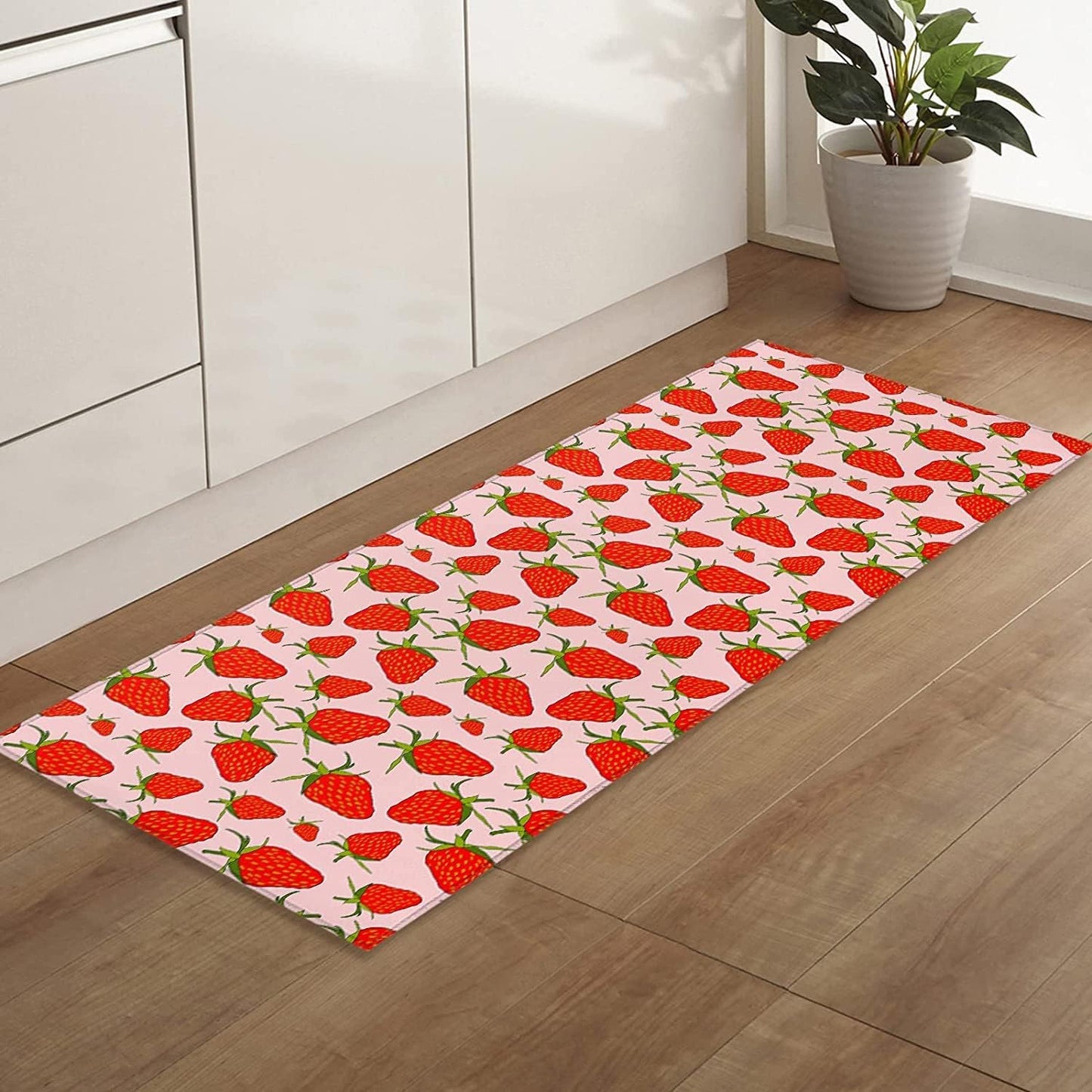 Tropical Strawberry Non Slip Rugs Soft Bath Rugs for Indoor Entrance Floor Door Mat Dries Quickly Kitchen Mat Natural Durable Easy to Maintain Bath Mat 18x30 inch