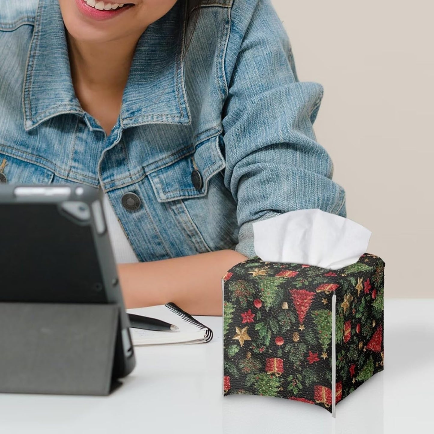 Christmas Tissue Box Cover Leather Tissue Box Holder 5x5x5 inch Modern Home Decor Holiday Theme Facial Paper Organizer Holder for Office Bedroom Car