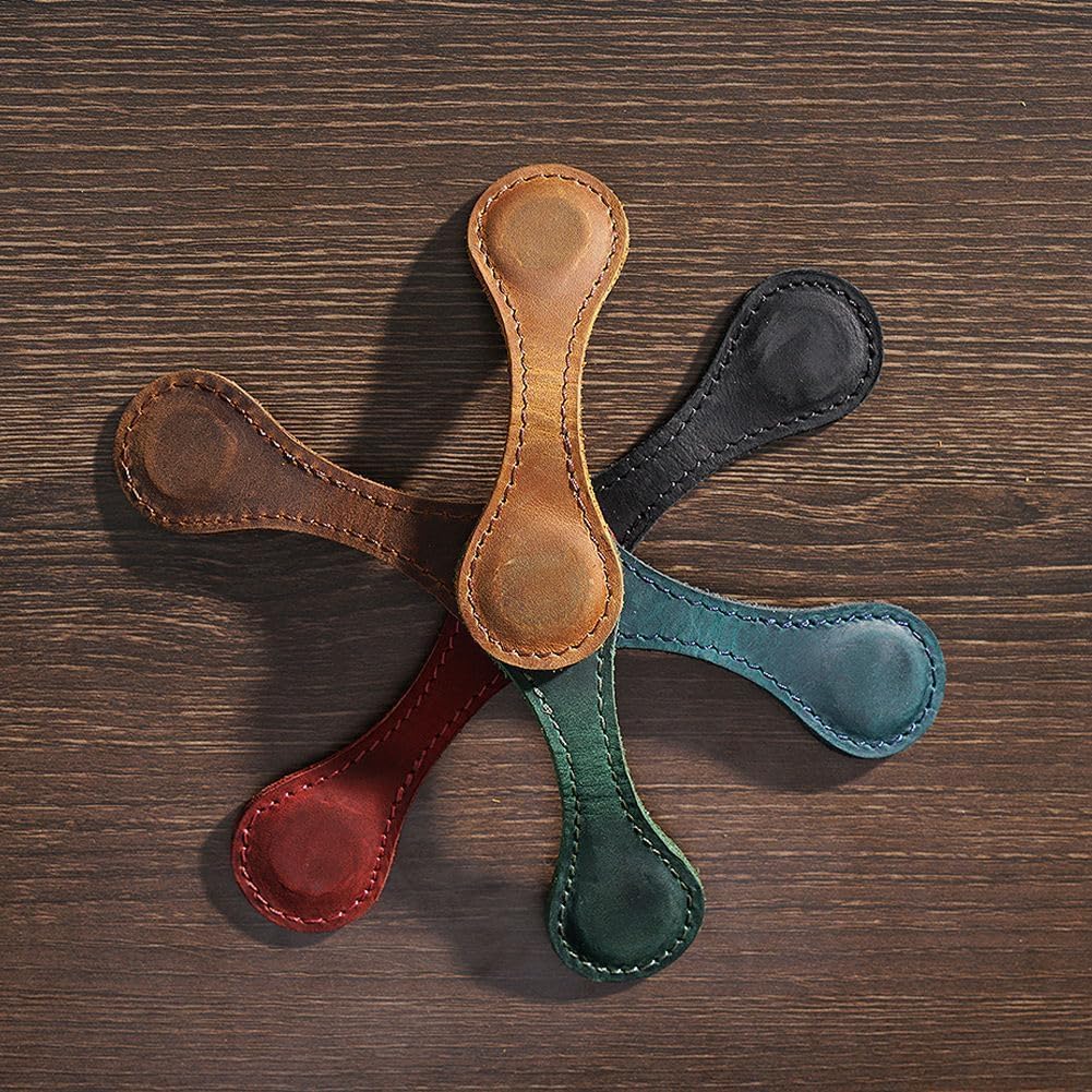 Personalized Magnetic Leather Bookmark, 26 Letters Custom Leather Bookmarks, Handmade, Leather Magnetic Bookmark for Book Lovers Readers Women Kid(Brown，P）