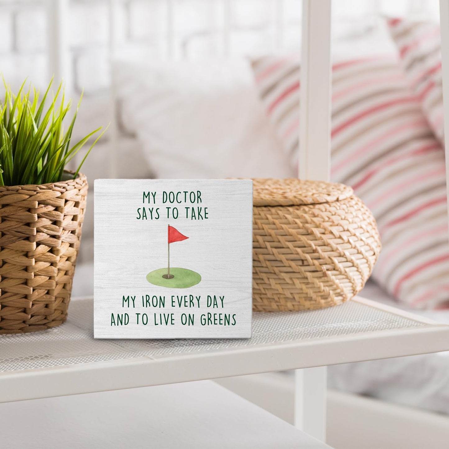 Funny Golf Court Wooden Box Sign Desk Decor, Gifts for Golf Lovers, Golfer Golfing Gifts Wood Block Sign Decorations for Home Bedroom Office Wall Tabletop Shelf Decor, 5x5 Inch