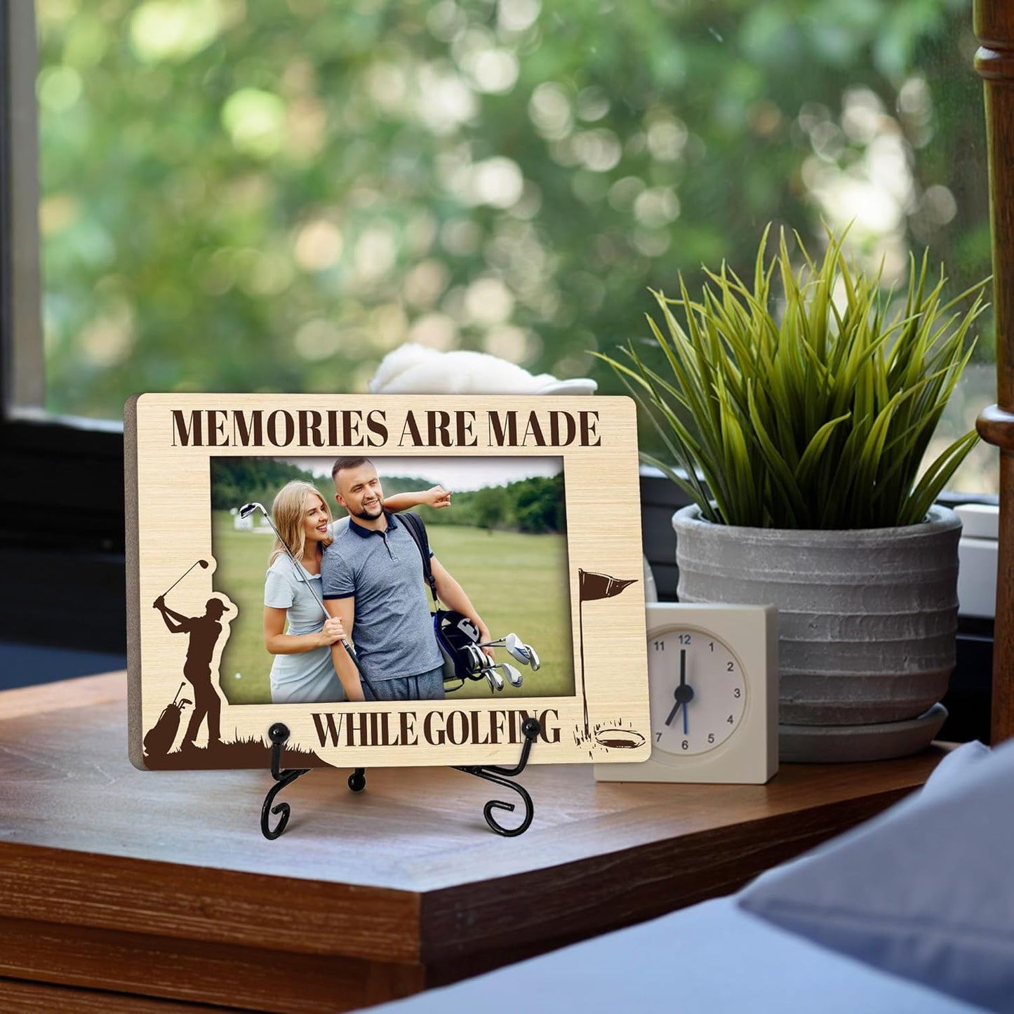 Special Golf Gifts for Family Golfer, Warm Memory Gifts for Female Male Friend, Golf Decorative Photo Frame, Horizontal Wooden Picture Frame with Stand, Home Office Desk Decor-B27