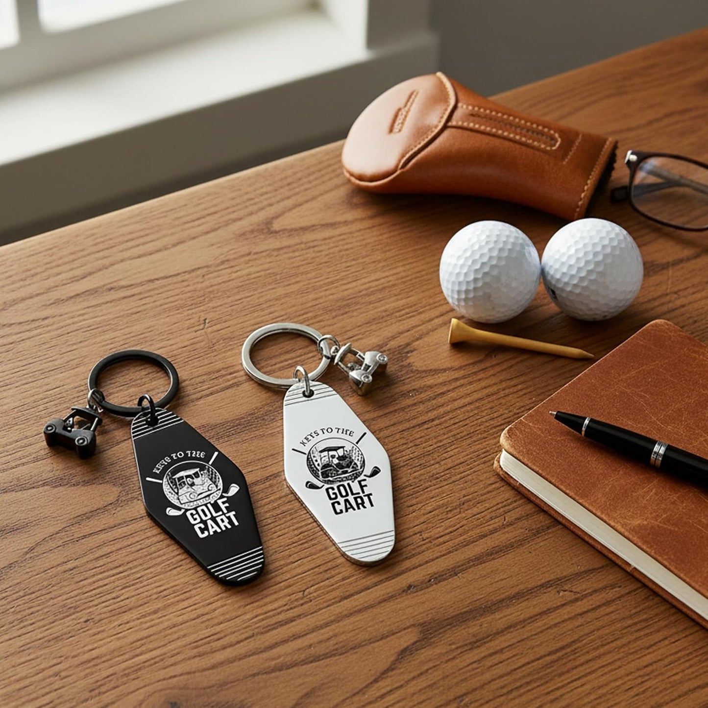 2pcs Golf Cart Keychain for Golfer, Retro Metal Car Accessories, Funny Golf Birthday Gifts Key Ring for Men Father Husband