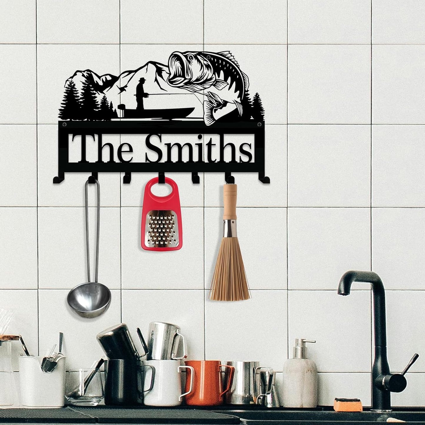 NIWAHO Personalized Family Name Metal Wall Sign with Hooks – Bass Fishing Key Rack Holder Wall Mount Customized Name for Entryway, Mudroom, Kitchen, or Bathroom Decor