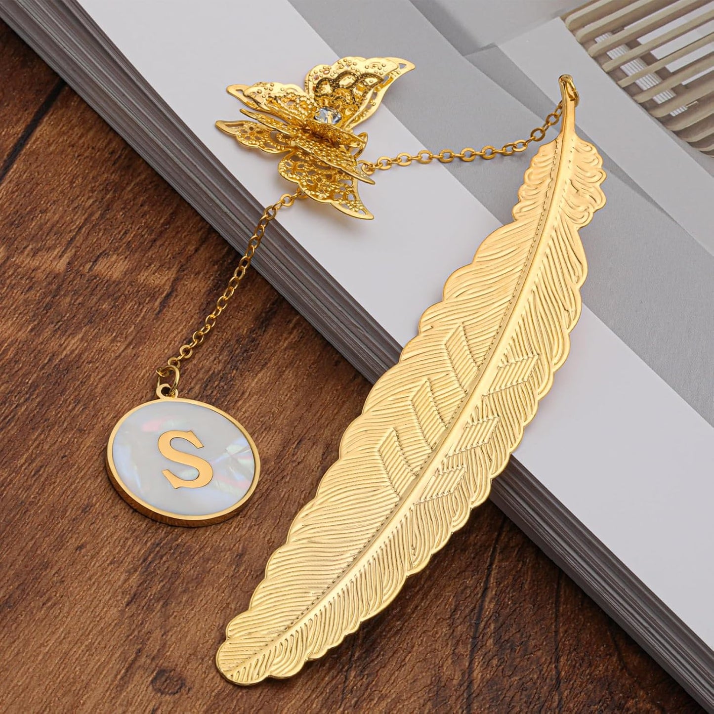 Personalized Initial Metal Butterfly Feather Bookmark for Women Girls Readers Book Lover Birthday Gifts for Women Her Teacher Girlfriend Wife Mom Sister Friend Daughter(Z)