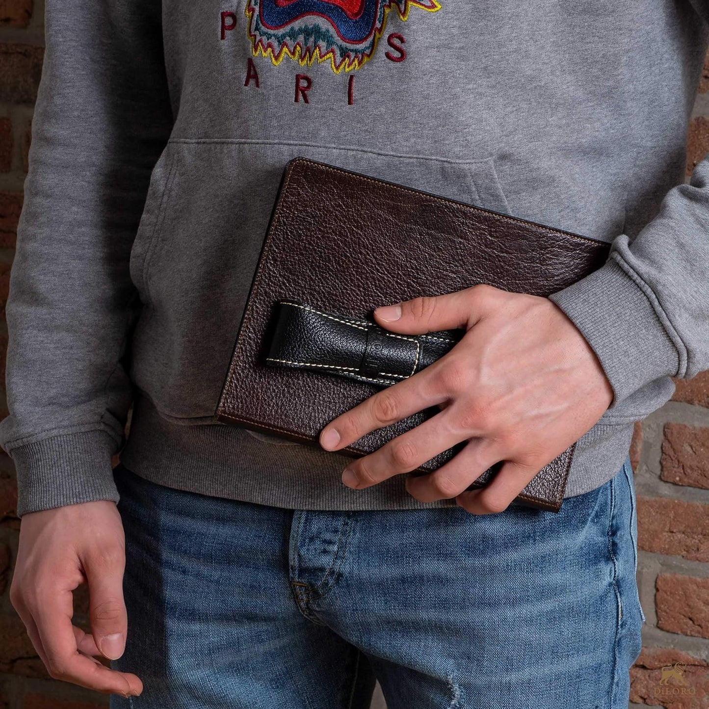 DiLoro Full Grain Genuine Leather Single Pen Case Sleeve Pencil Holder Pouch (Buffalo Sepia Tan)